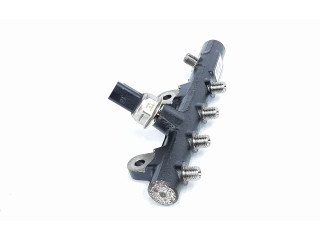 Vstřikovací lišta 175210651R, 175210651R   Renault Clio IV    K9K646 