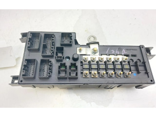 Блок предохранителей 518323118 Volvo S80