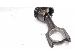 Píst 564K29 BMW 5 E60 E61 pro naftový motor 2.5