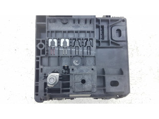 Блок предохранителей JX6T14A094, JX6T14A094AE   Ford Escape IV    