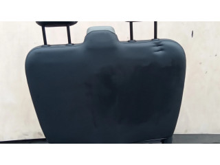 Переднее двухместное сиденье