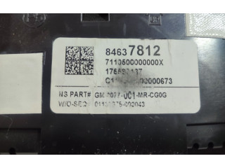 Панель приборов 84637812, 175597137   Chevrolet Camaro       