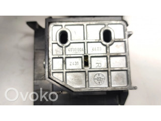 Держатель занавески