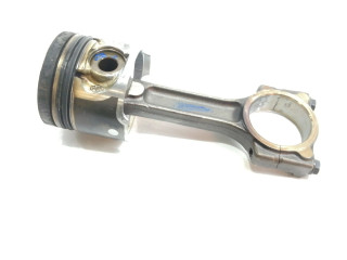  Поршень K9K768 AE13060713B  Renault Clio III  