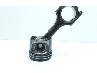 Поршень с шатуном 81L123 Volvo V70