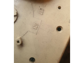 Панель приборов 81117621, 8201500   Volkswagen PASSAT B3       