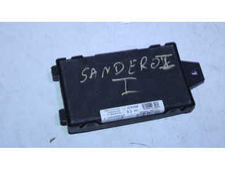 Блок комфорта 8201013757, 09274   Dacia Sandero   