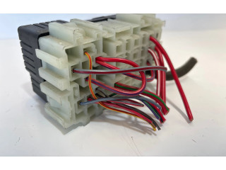 Блок предохранителей 6g9t14c507   Volvo V70    