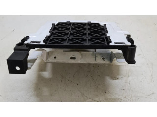 Другая деталь отсека двигателя