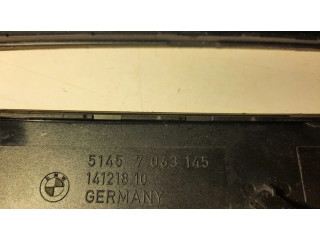 Другая деталь салона