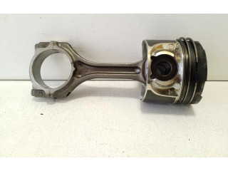 Поршень с шатуном 4n14 M174 Mitsubishi Outlander