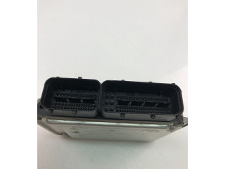 Řídící jednotka 03L906018NJ, 0281018139   Volkswagen Caddy 2010