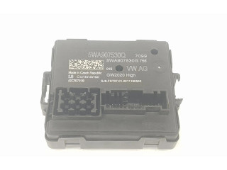 Блок управления 5WA907530Q, 5WA907530Q Skoda Octavia Mk4