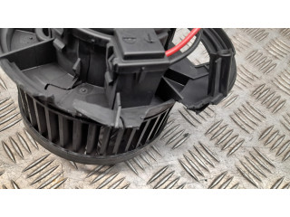 Вентилятор печки 3Q1819021C Audi Q3 F3