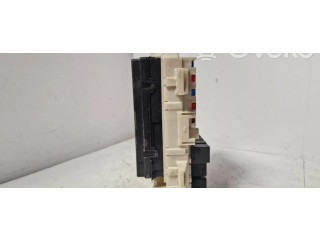 Pojistková skříňka 8637a020 Mitsubishi Colt 2005