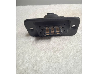 Zámek zadních dveří 51412 Volkswagen Caddy 2007