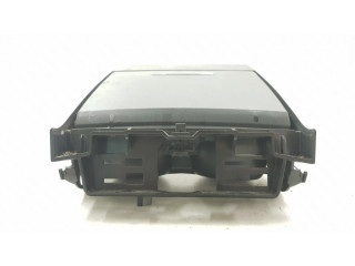 Передний держатель чашки