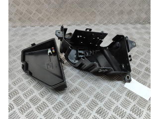 Блок предохранителей  31398000, 31398001   Volvo XC90    