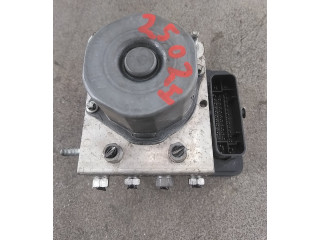 Блок АБС 6R0614517AKBEF, 6R0614517BMBEF Skoda Fabia Mk2 (5J) 2007 - 2014 года