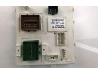 Блок предохранителей 32268107AB Volvo XC40