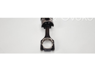  Поршень с шатуном    Volkswagen PASSAT B4  