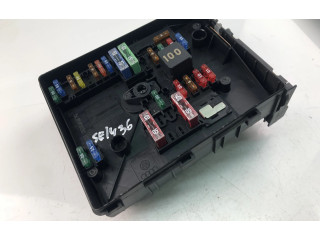 Блок предохранителей 2K5970331R Volkswagen Caddy