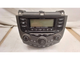 Радио/ проигрыватель CD/DVD / навигация