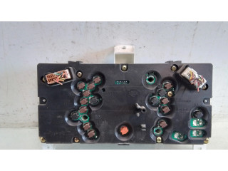 Přístrojová deska Nissan Almera Tino 2001