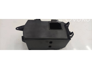 Pojistková skříňka A2128000118, A2128000116 Mercedes-Benz E W212 2013