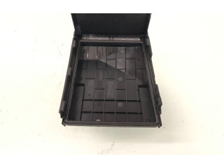 Блок предохранителей  1K0937132F, 1K0937132F   Volkswagen Touran II    