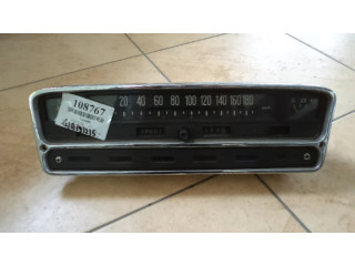 Přístrojová deska Fiat 125p 1979