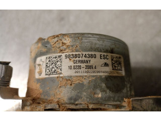 Блок АБС 9838074380, 1675812980 Peugeot 2008 II 2019 - года