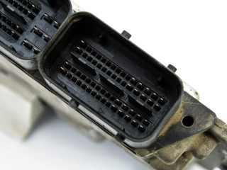 Řídící jednotka 39113-27710, 0281013570 KIA Ceed 2007