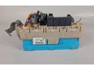 Блок предохранителей MR587655 Mitsubishi Grandis