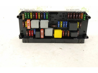 Pojistková skříňka 2129005712, 2129004810 Mercedes-Benz C W204 2011