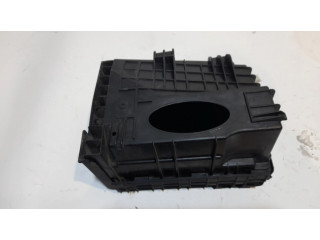 Блок предохранителей  8J0937124, 1K0937132   Audi TT TTS Mk2    