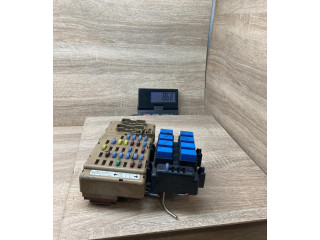 Блок предохранителей 86111AG010   Subaru Forester SH    