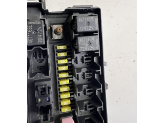 Блок предохранителей 04692087AB, L0023294AB   Jeep Grand Cherokee (WK)    