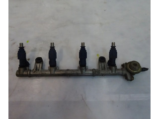 Топливная рампа    Toyota Yaris Verso  