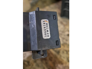 Ручка стеклоочистителей 30669741   Volvo V70