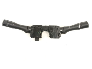 Ручка стеклоочистителей 255604KH1A Nissan Navara D23