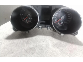 Панель приборов 5K0920870C Volkswagen Golf VI