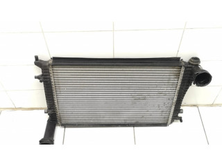 Интеркулер 1K0145803R Volkswagen Golf V 2.0