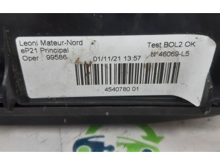 Pojistková skříňka 30S454004502, 882341633 Peugeot 208 2021