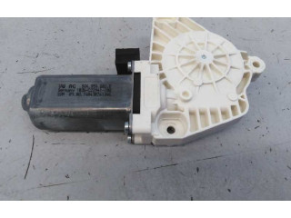 Передний двигатель механизма для подъема окон