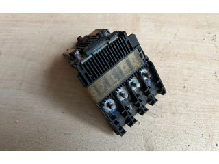 Блок предохранителей Mitsubishi Colt