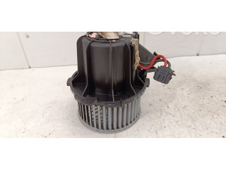 Вентилятор печки    8K1820021   Audi A4 Allroad