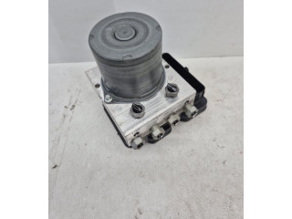 Блок АБС 32281471   Volvo  XC40   -  года