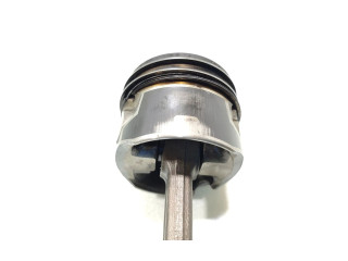  Поршень с шатуном D15DT(YH01)   Peugeot 5008  