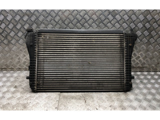 Интеркулер 1K0145803T Volkswagen Golf VI